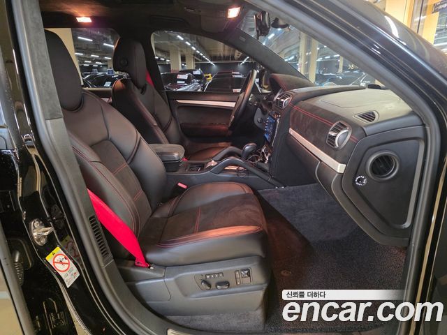 Porsche Cayenne 2008 — photo 9