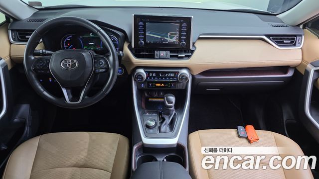 Toyota RAV4 2021 — photo 10