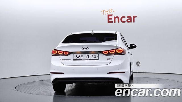 Hyundai AVANTE 2016 — photo 4