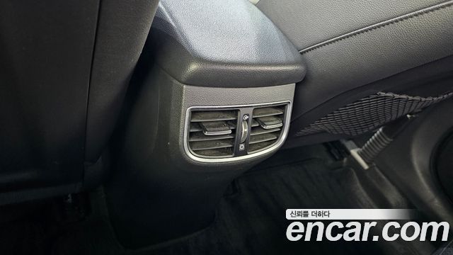 Hyundai AVANTE 2016 — photo 24