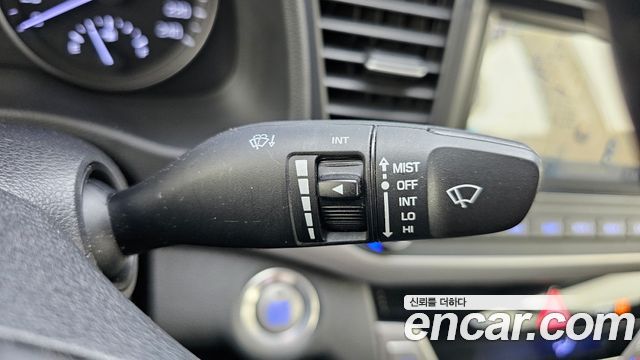 Hyundai AVANTE 2016 — photo 29