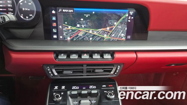 Porsche 911 2023 — photo 18