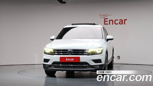 Volkswagen Tiguan 2018 — photo 3