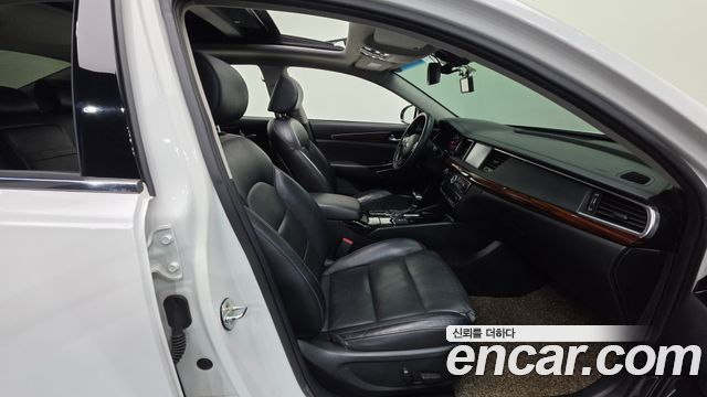 Kia K7 2016 — photo 13
