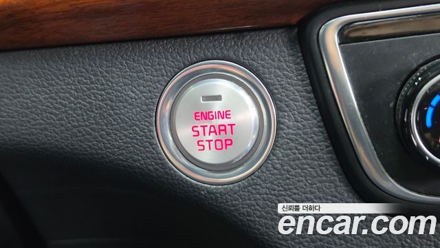 Kia K7 2016 — photo 26