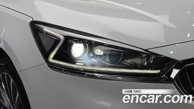 Kia K7 2016 — photo 8