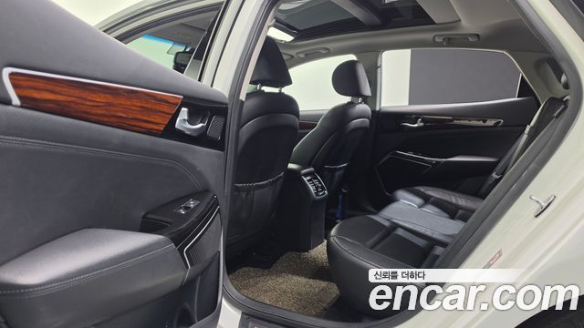 Kia K7 2016 — photo 28