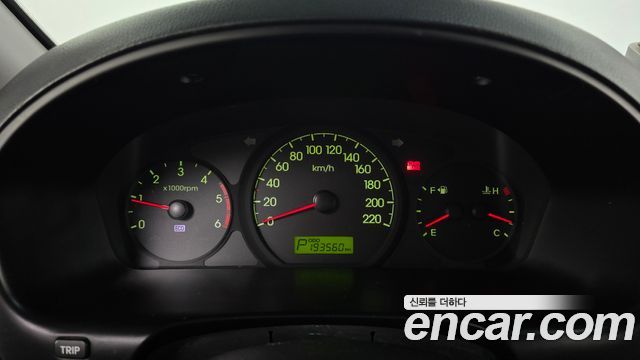 Hyundai Starex 2012 — photo 8