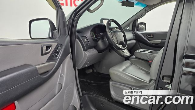 Hyundai Starex 2012 — photo 10