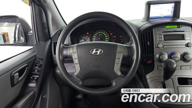 Hyundai Starex 2012 — photo 13