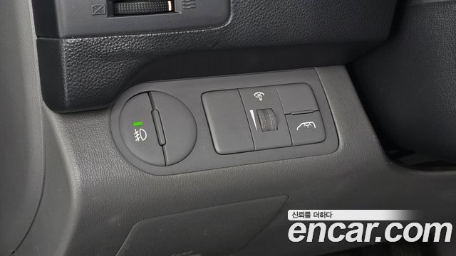 Hyundai Starex 2012 — photo 14