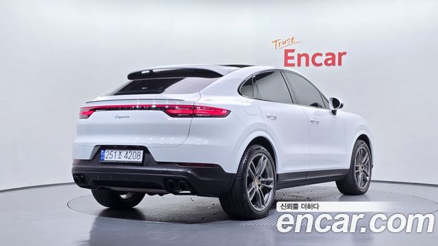 Porsche Cayenne 2020 — photo 2