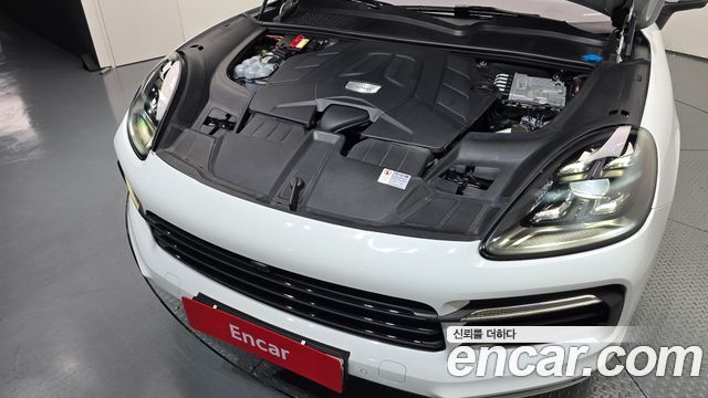 Porsche Cayenne 2020 — photo 6