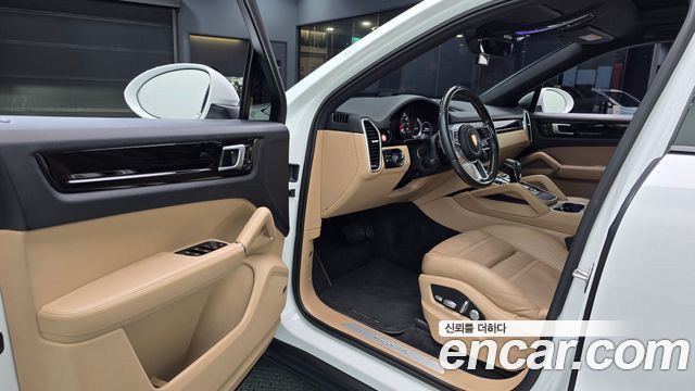 Porsche Cayenne 2020 — photo 10