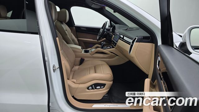 Porsche Cayenne 2020 — photo 11