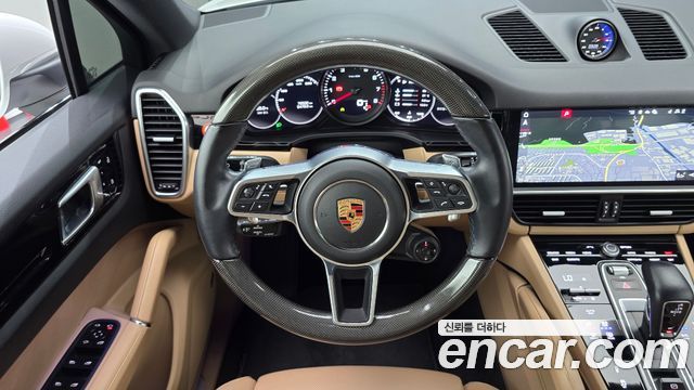 Porsche Cayenne 2020 — photo 13