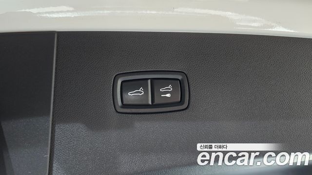 Porsche Cayenne 2020 — photo 18