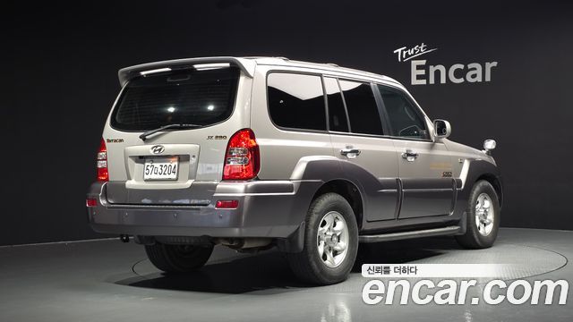Hyundai Terracan 2004 — photo 2