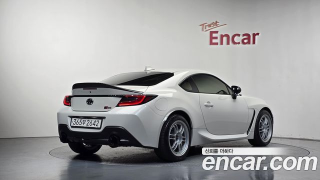 Toyota 86 2022 — photo 2