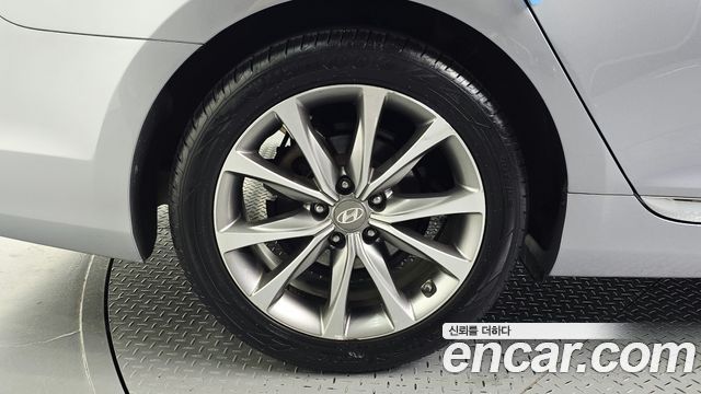 Hyundai Grandeur 2015 — photo 5