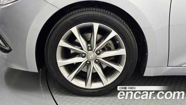 Hyundai Grandeur 2015 — photo 7