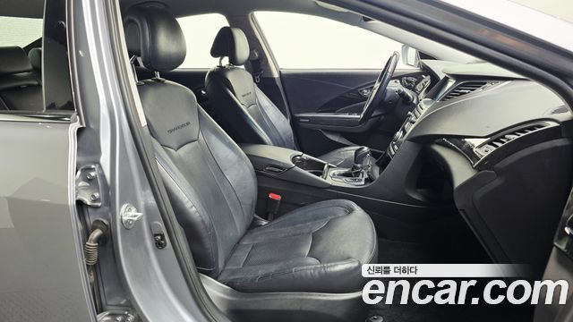 Hyundai Grandeur 2015 — photo 16