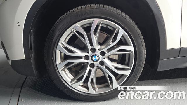 BMW X1 2016 — photo 5