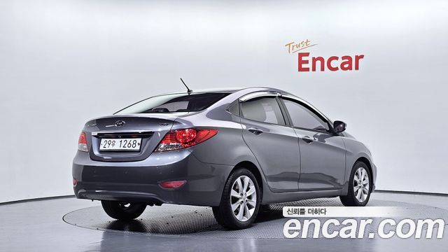 Hyundai Accent 2014 — photo 2