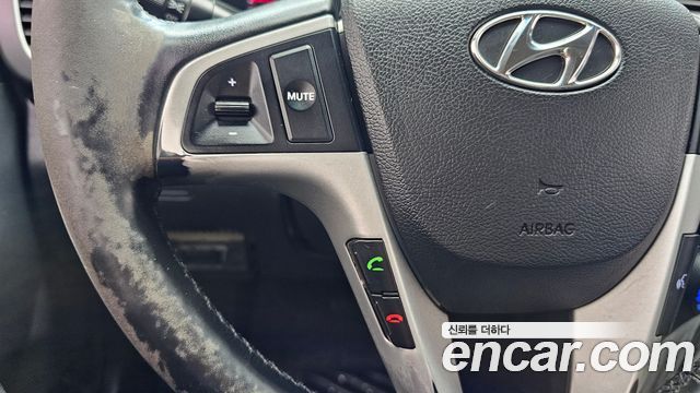 Hyundai Accent 2014 — photo 26