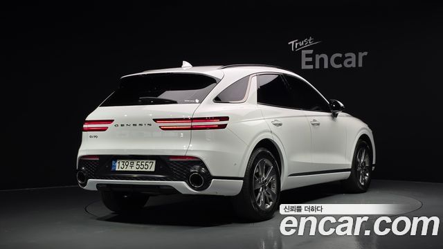 Genesis GV70 2022 — photo 2