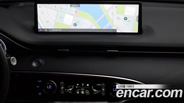Genesis GV70 2022 — photo 20