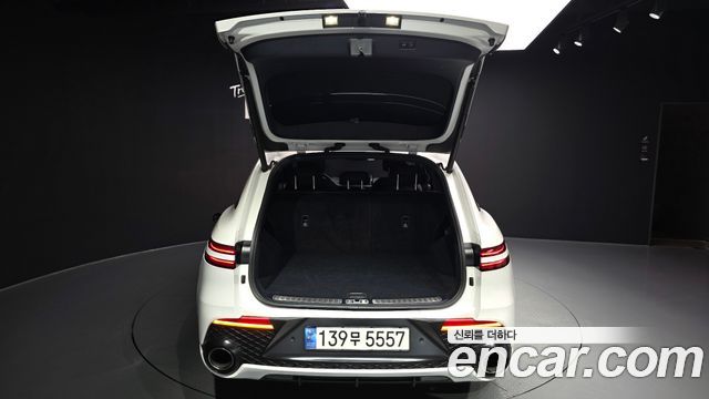 Genesis GV70 2022 — photo 26