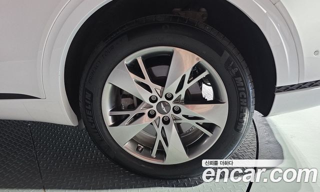 Genesis GV70 2022 — photo 7