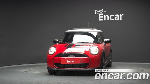 Mini Cooper 2025 — photo 3