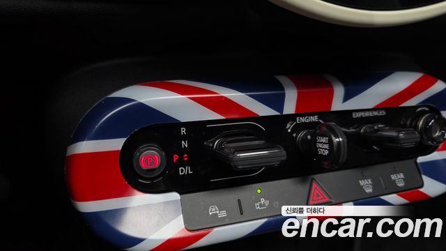Mini Cooper 2025 — photo 9