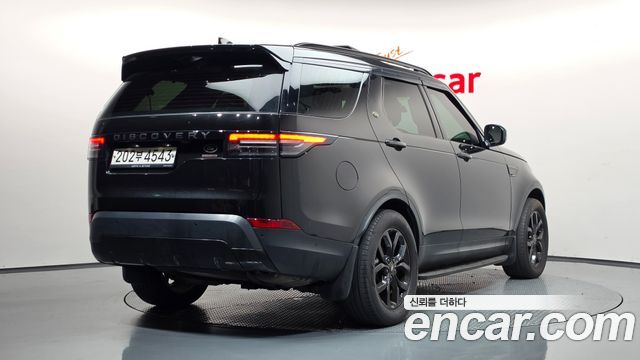 Land Rover Discovery 2019 — photo 2