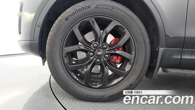 Land Rover Discovery 2019 — photo 5