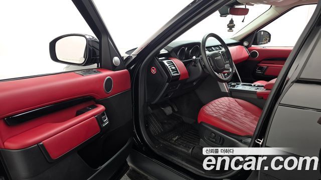 Land Rover Discovery 2019 — photo 13