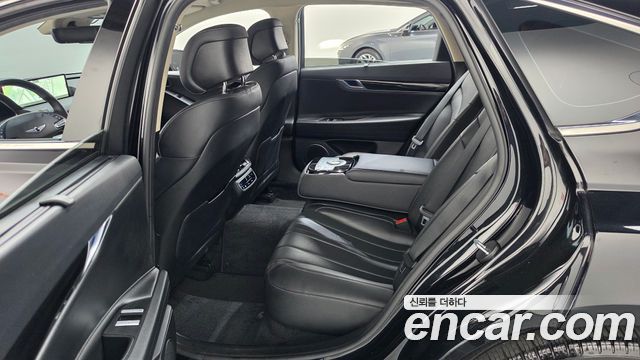 Genesis G80 2022 — photo 17