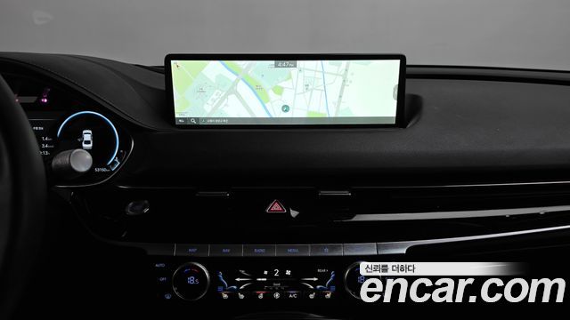 Genesis G80 2022 — photo 18