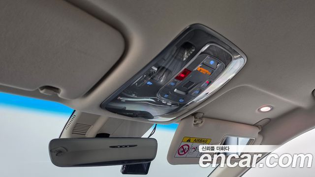 Genesis G80 2022 — photo 24