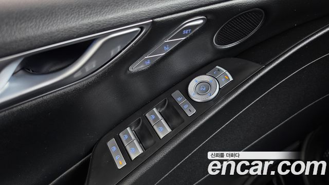 Genesis G80 2022 — photo 28