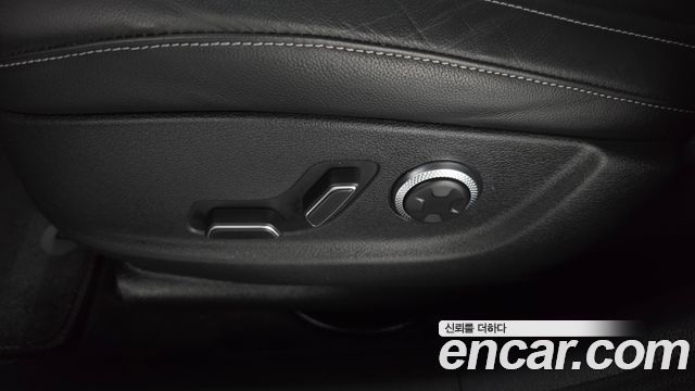 Genesis G80 2022 — photo 31
