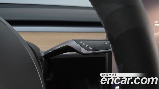 Tesla Model Y 2024 — photo 9