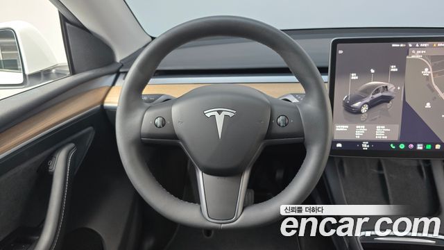 Tesla Model Y 2024 — photo 13