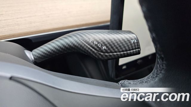 Tesla Model Y 2023 — photo 12