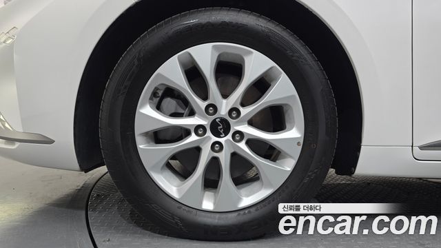 Kia K8 2022 — photo 5