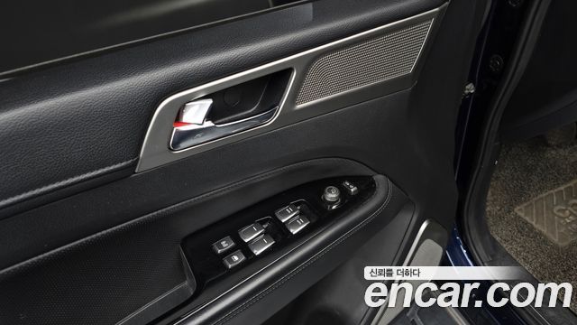 KG Mobility Rexton 2018 — photo 18