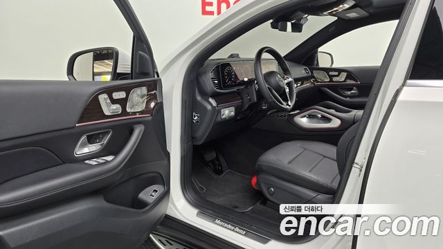 Mercedes-Benz GLE-Class 2026 — photo 10