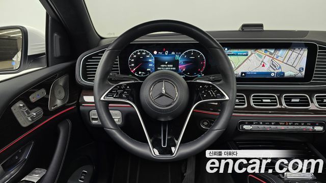 Mercedes-Benz GLE-Class 2026 — photo 13